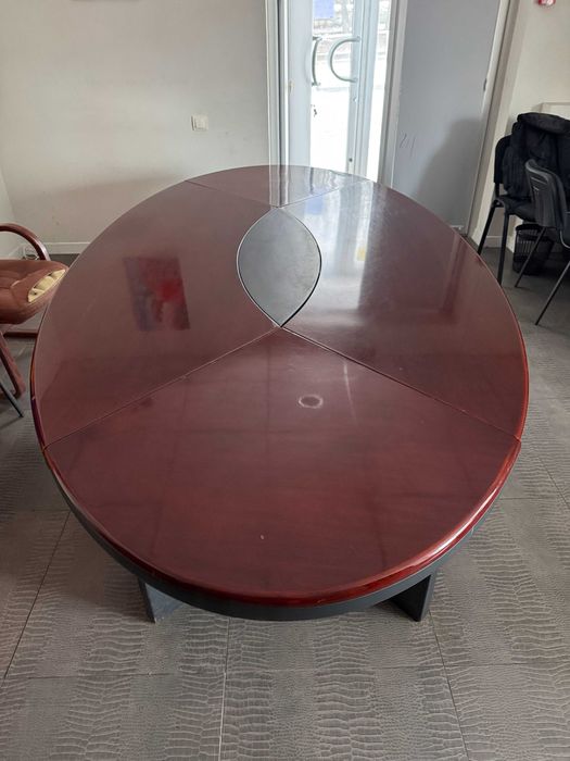 Стол для конференций, переговоров  Дорогая мебель с креслами