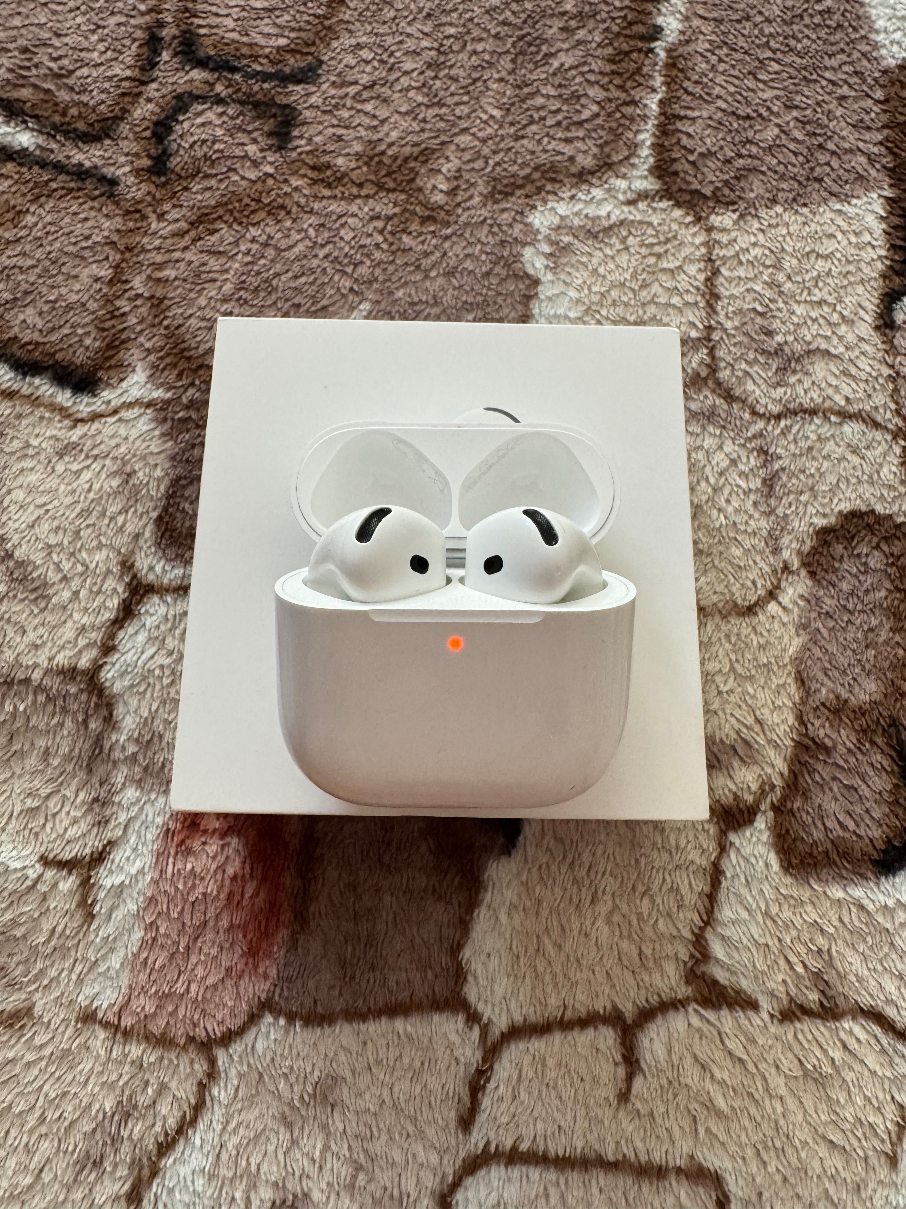 Apple AirPods 4 with ANC original