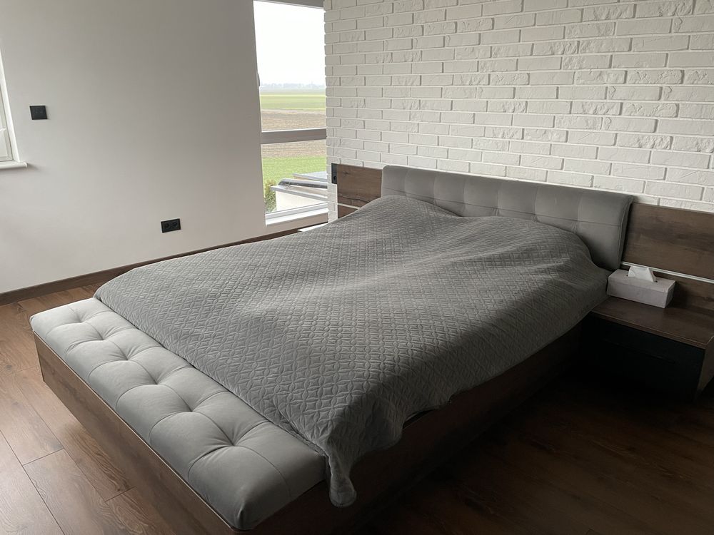 Łóżko 160x200 komoda Agata Meble brązowe czarne szafki nocne drewniane