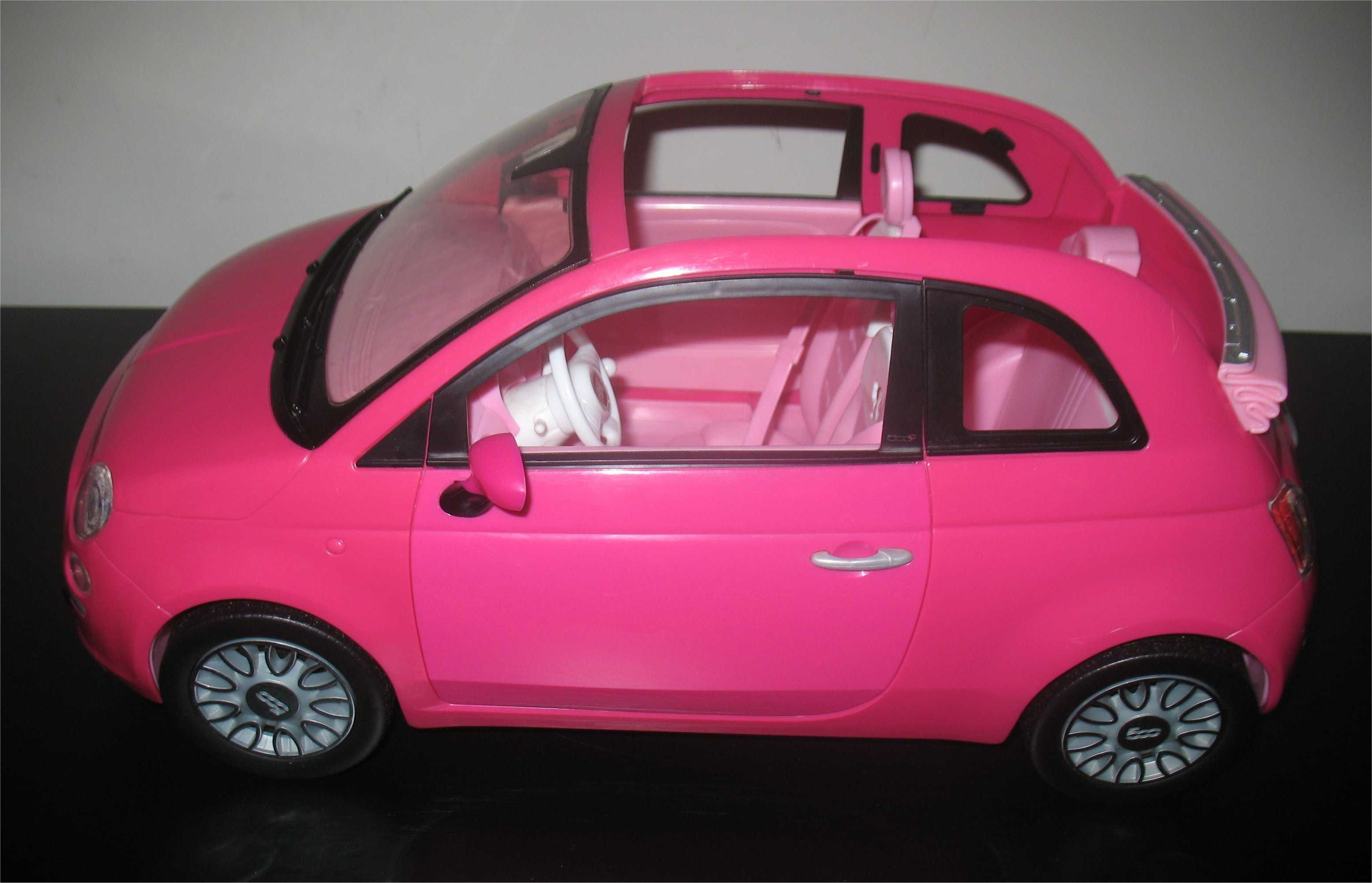 Fiat 500 do conjunto Barbie Y6857