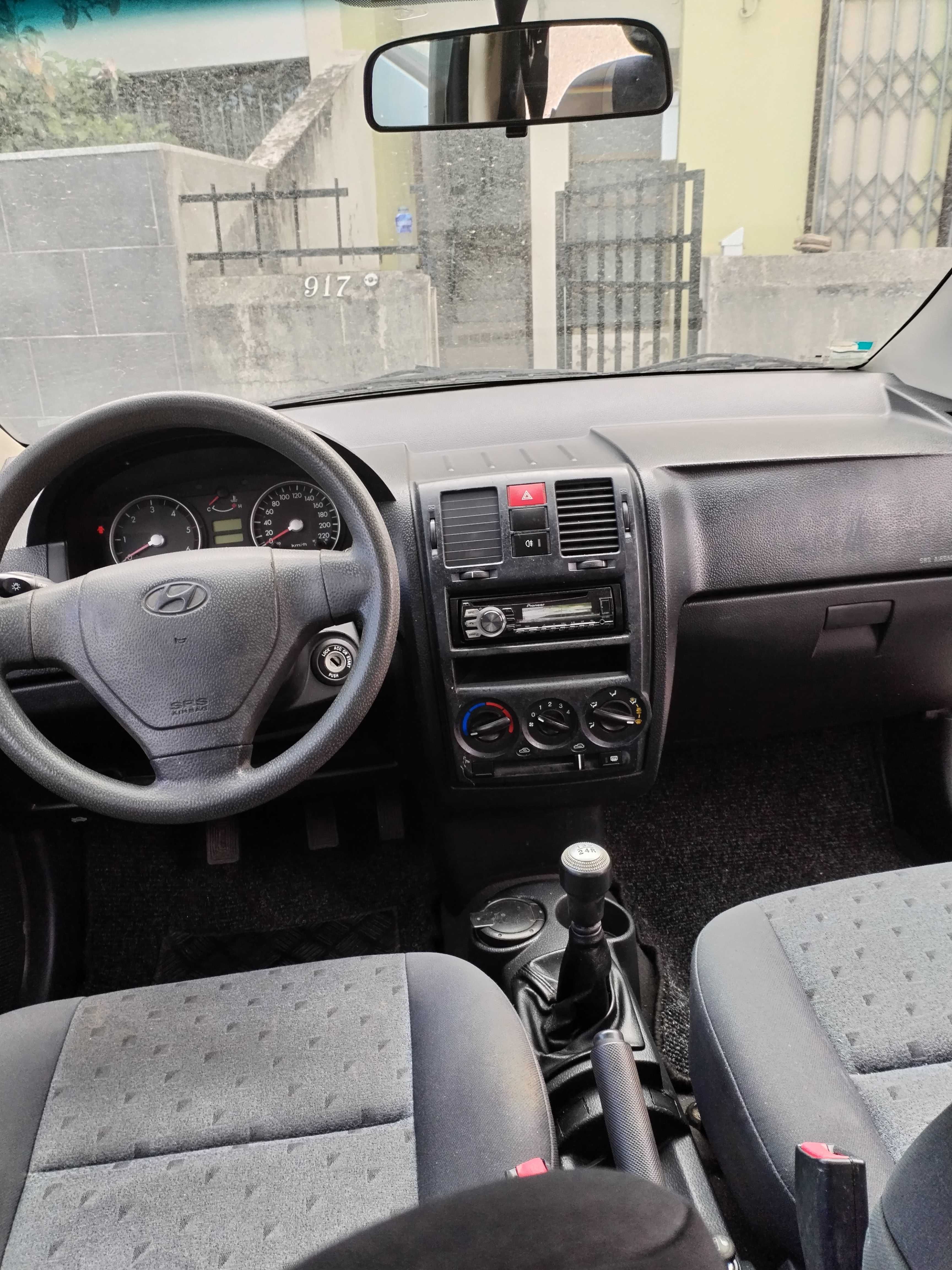 Carro económico HYUNDAI GETZ
