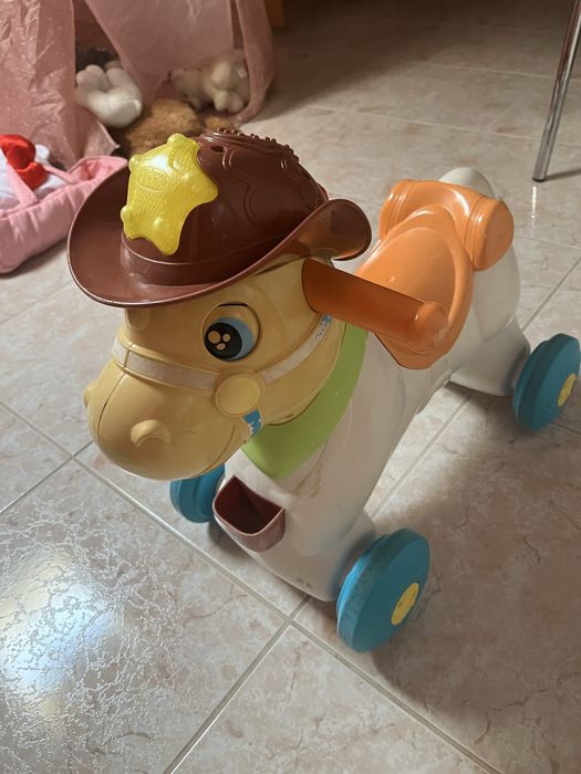 Cavalo e zebra para crianças