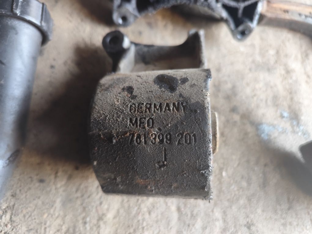 VW Transporter T4 1.9 TD ABL vacum pompa koło pompy wtryskowej łapa