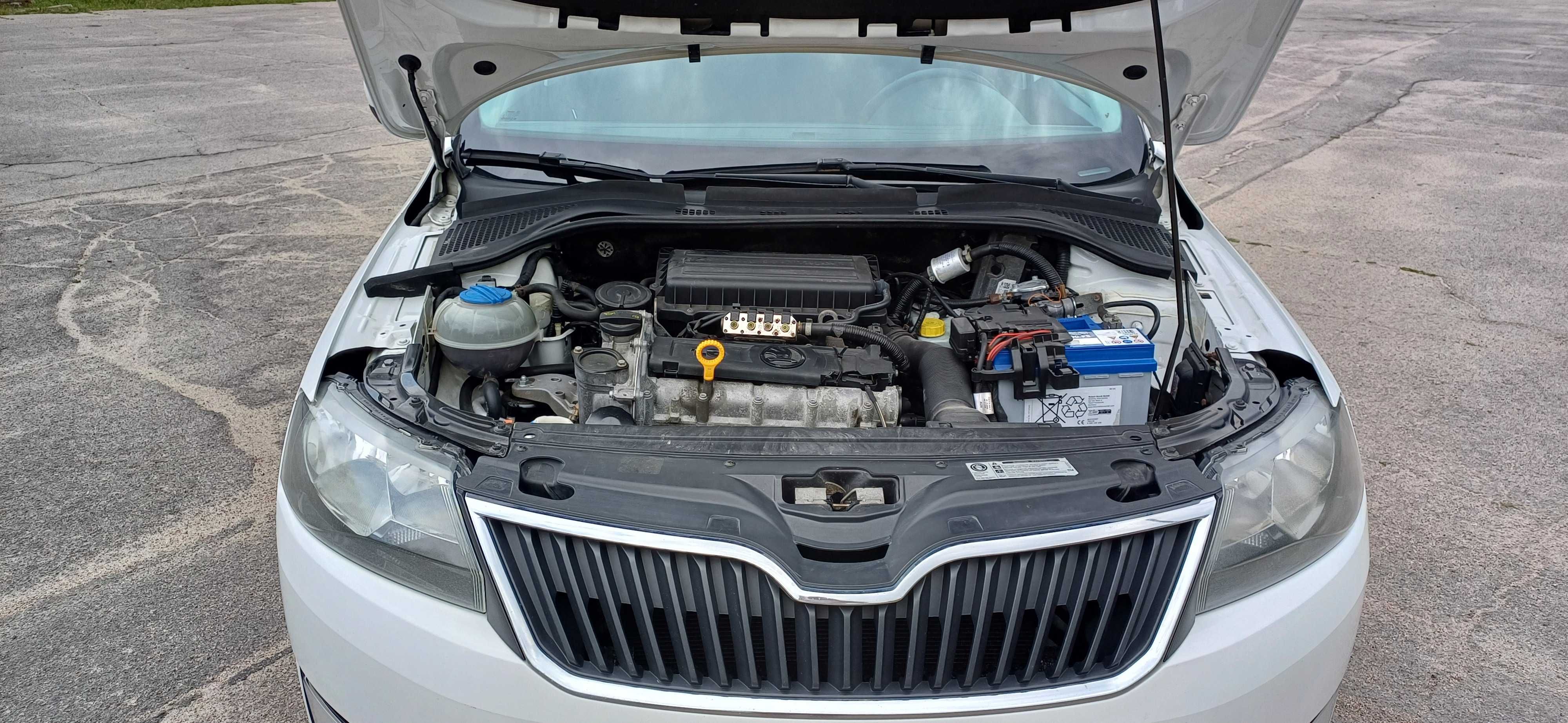 Офіційна Skoda Rapid 1.6 МРІ ГАЗ-Бензин 2013 року