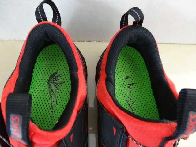 Buty ASICS FUJIRADO roz 45 BOA Bieganie w terenie Sportowe