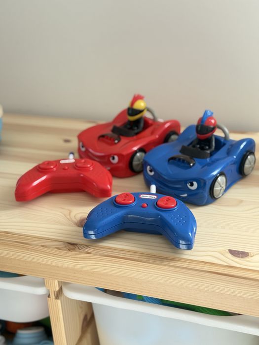 Auto zdalnie sterowane Bumper Cars Little Tikes