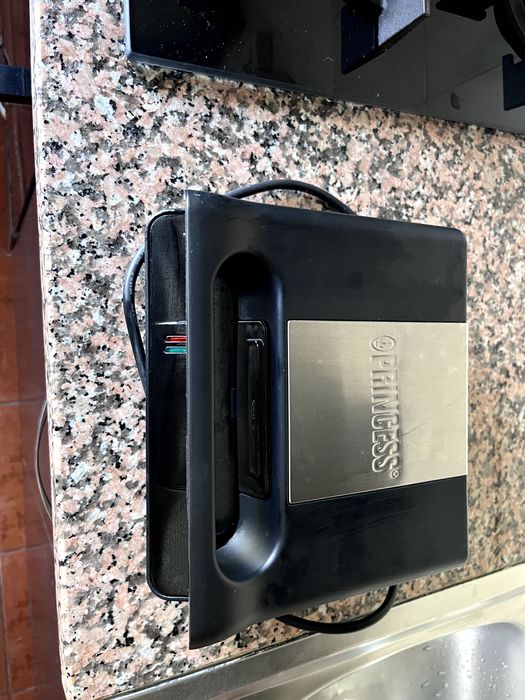 Tostadeira/Grelhador Princess