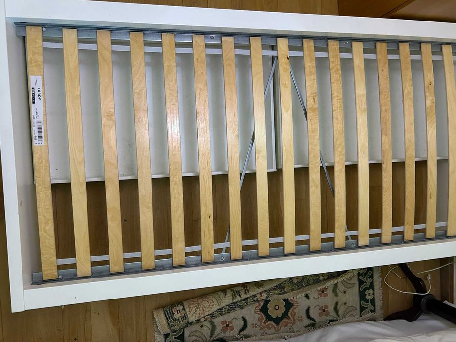 Cama 90x200 IKEA com gavetas e Estrado