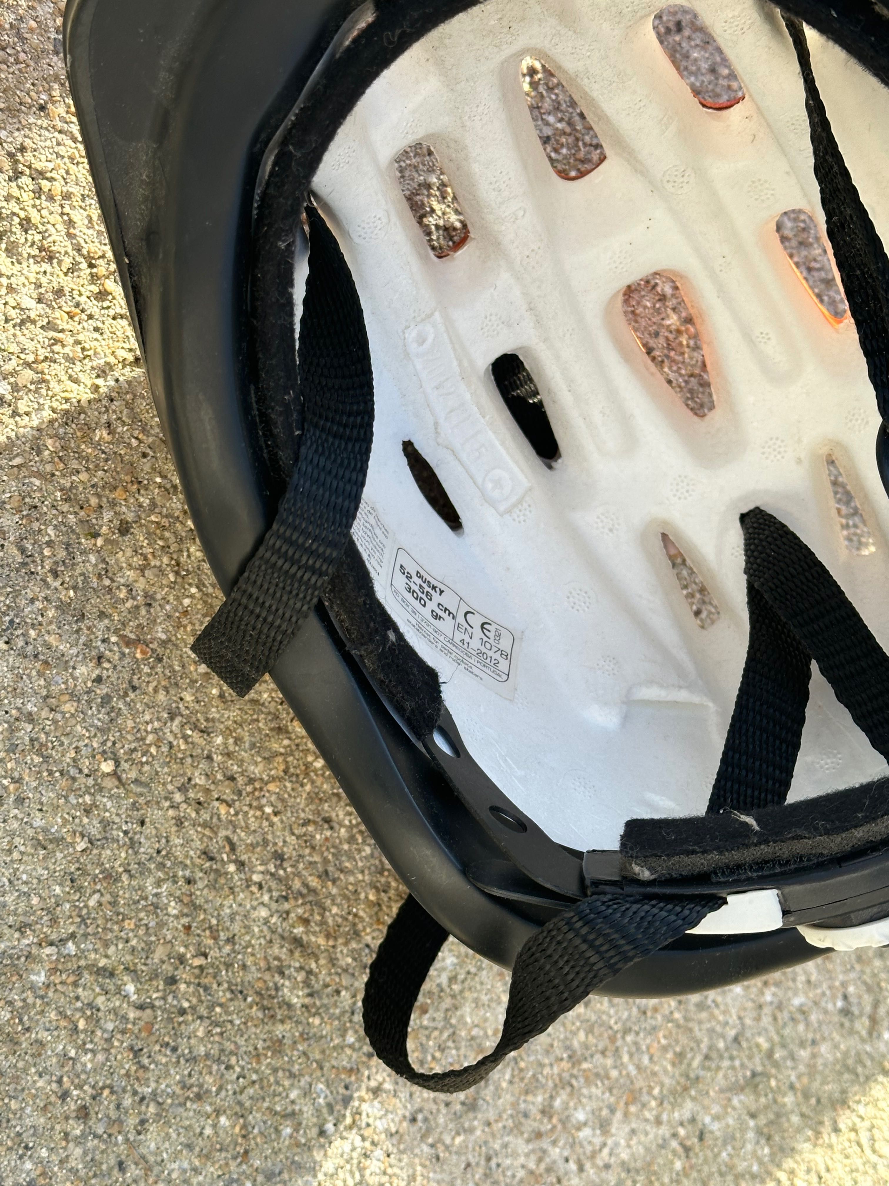 Capacete vermelho