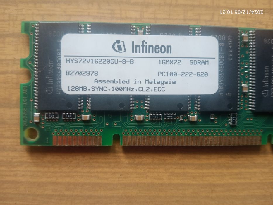 Pamięć ram infineon HYS72V16220GU-8-B  128MB