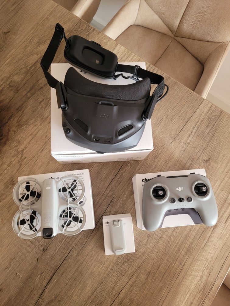 DJI Neo - Kit FPV - Drone, Óculos N3 e RC 3