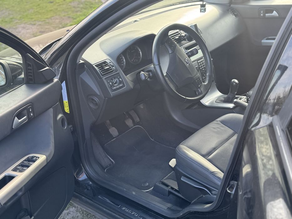 Volvo v50 2.0D momentum