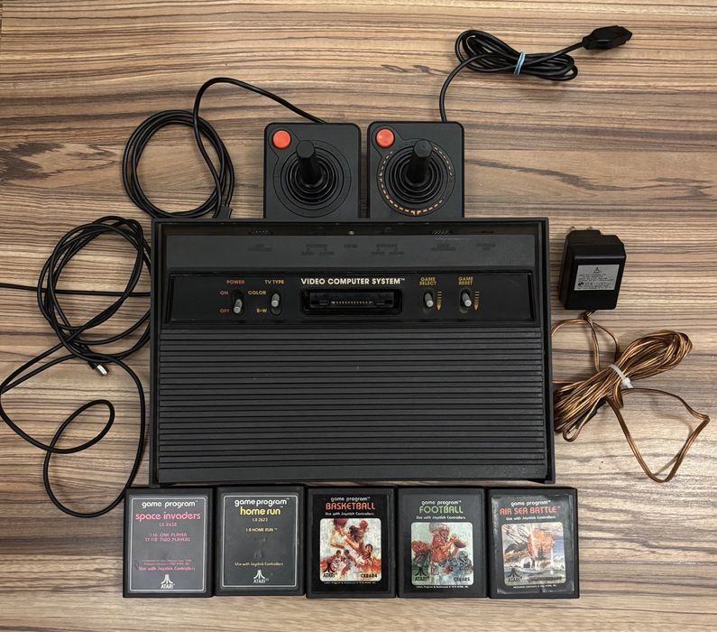 Konsola do gier wideo Atari 2600 zestaw