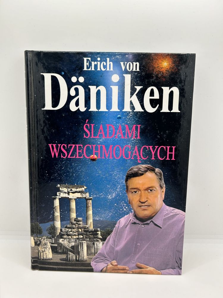 Erich von Däniken „Śladami wszechmogących”