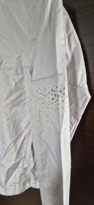Kurtka wiatrowka dziewczęca NIKE RUNNING rozmiar  M.