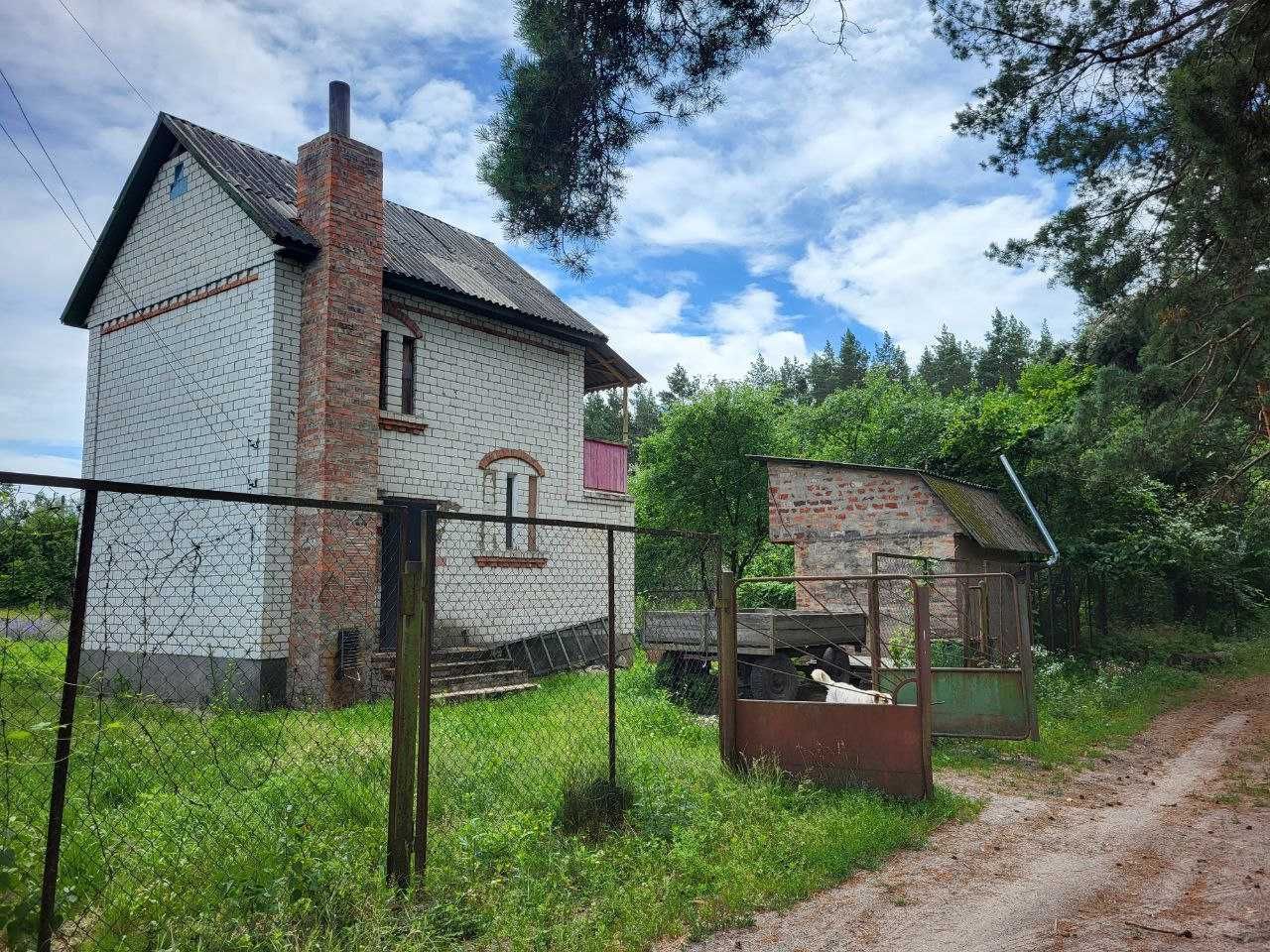 Будинок в селі Шестовиця