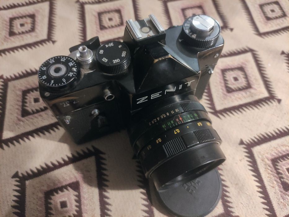 Aparat Zenit TTL, Obiektyw Helios 44M 2/58