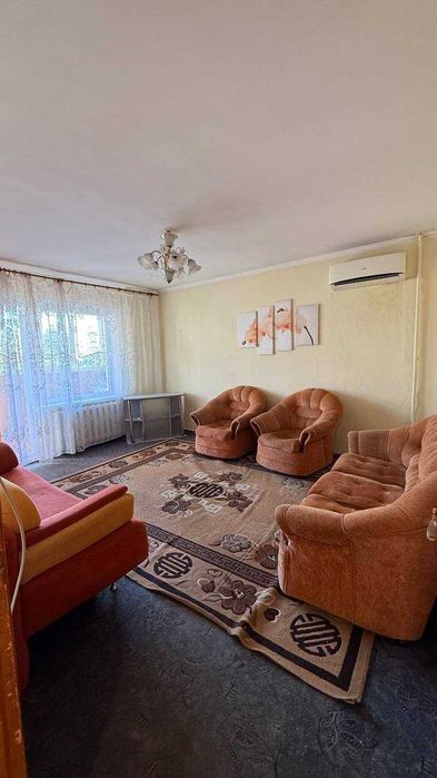 Продам простору 2-кімнатну квартиру в сотовому проекті на Таїрова!