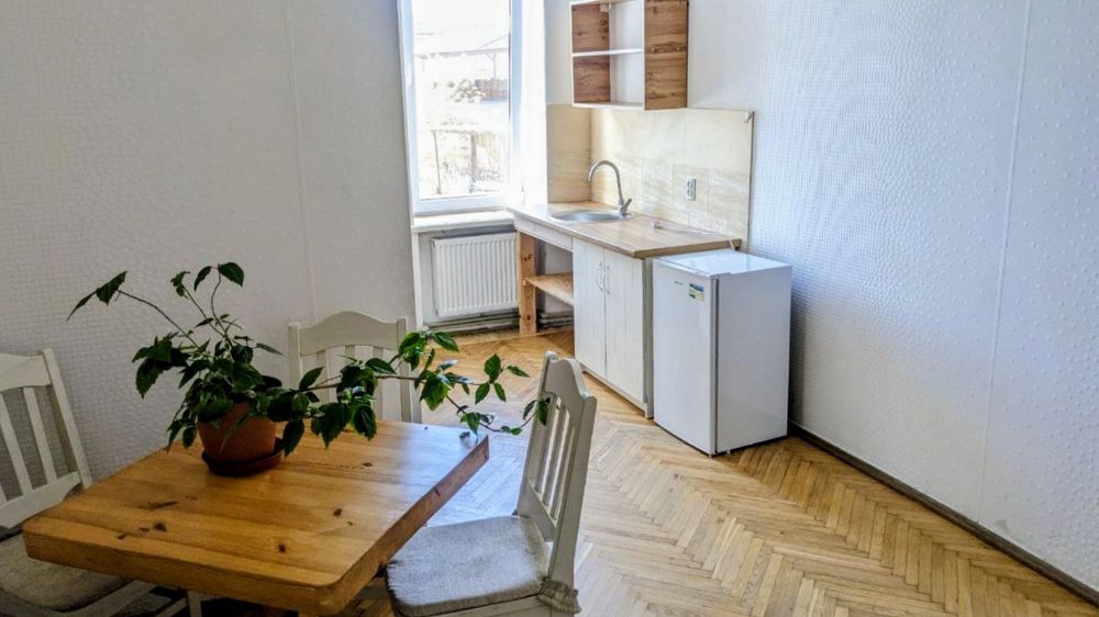 Продаж діючого бізнесу.Святкова зала.Готель.Деревообробний цех.Офіси