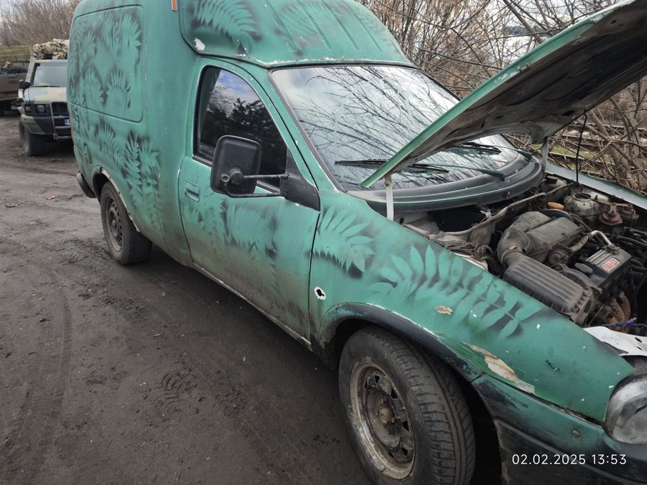 Продается по запчастям Опель комбо