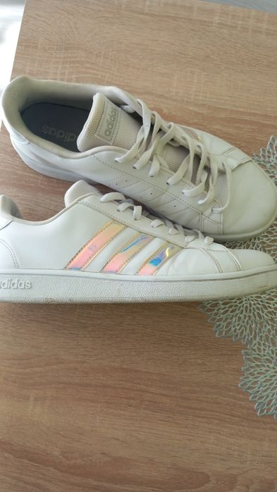Buty sportowe firmy adidas