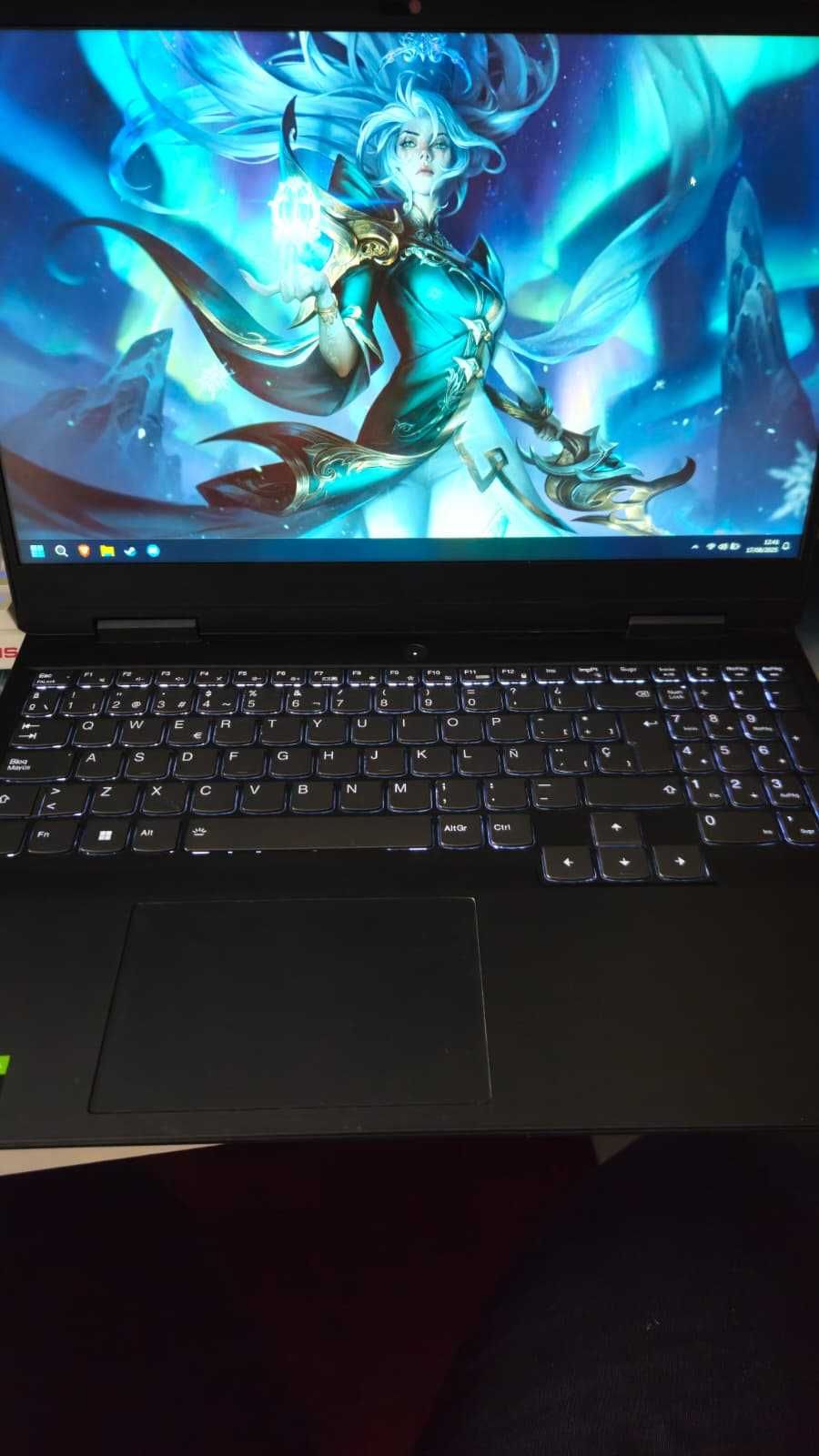 Lenovo IdeaPad Gaming 3 15IAH7 Intel Core i5-12500H / RTX 3050