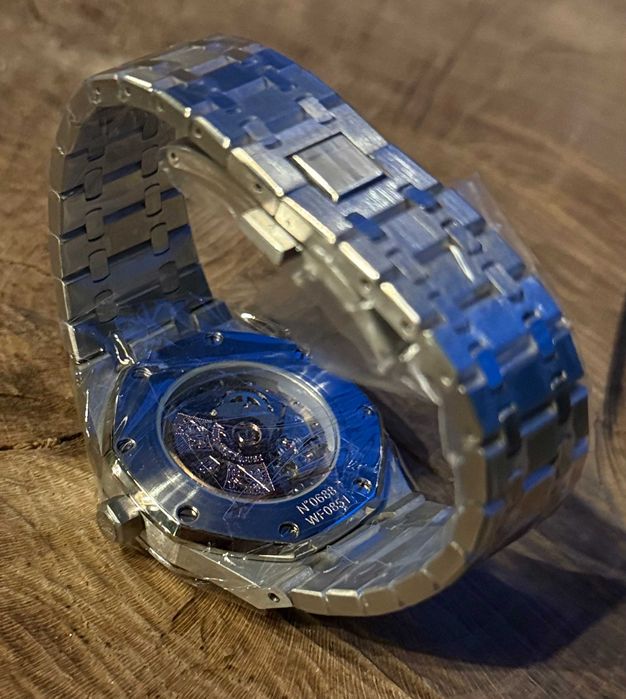 Relógio Suíço Royal King Jules Louis Edward - 42mm - Branco