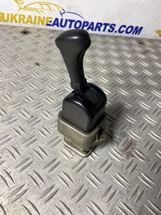 Ручник Мерседес Атего 2005-2012р