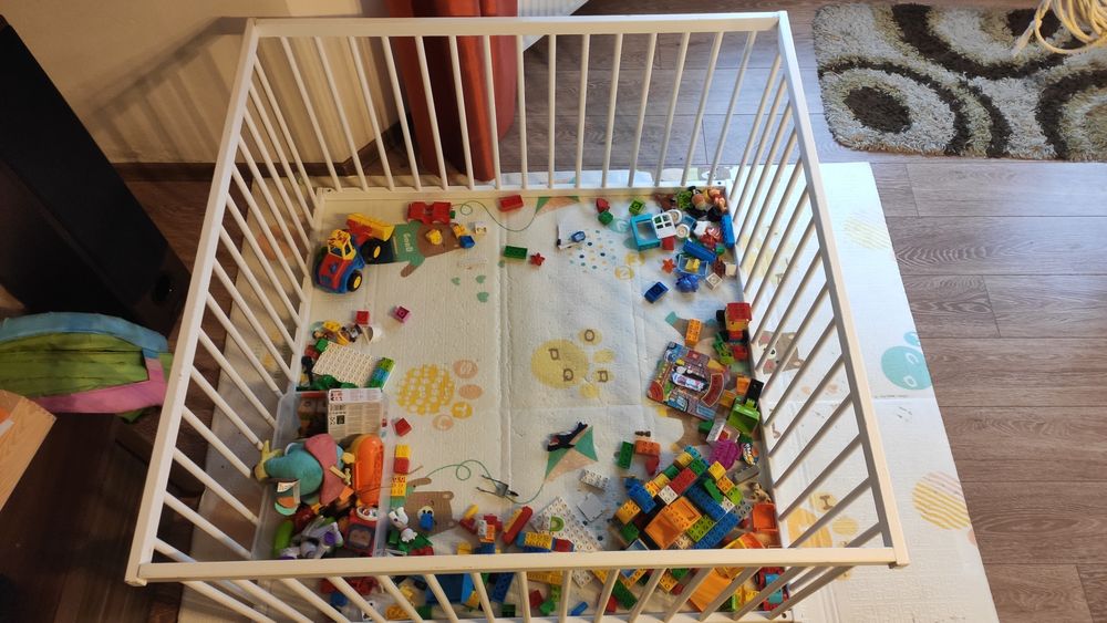 Drewniany kojec dla dziecka, biały, duży, 120cm