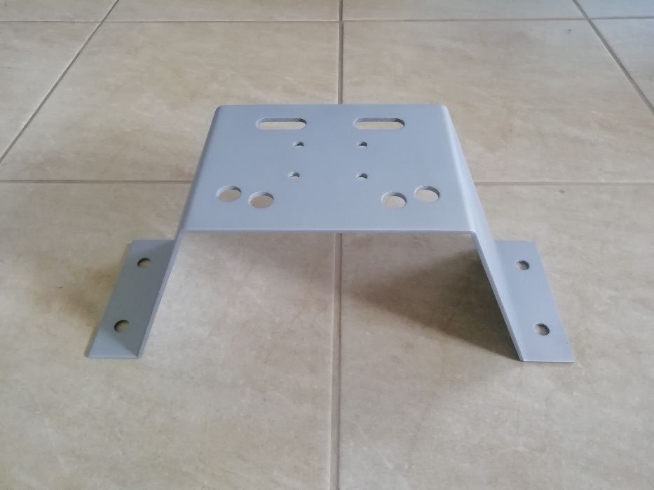 Suporte roda suplente para Roulote, Caravana ou Atrelado