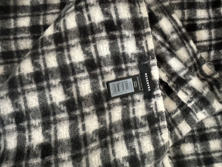 Szalik damski ,biało czarny