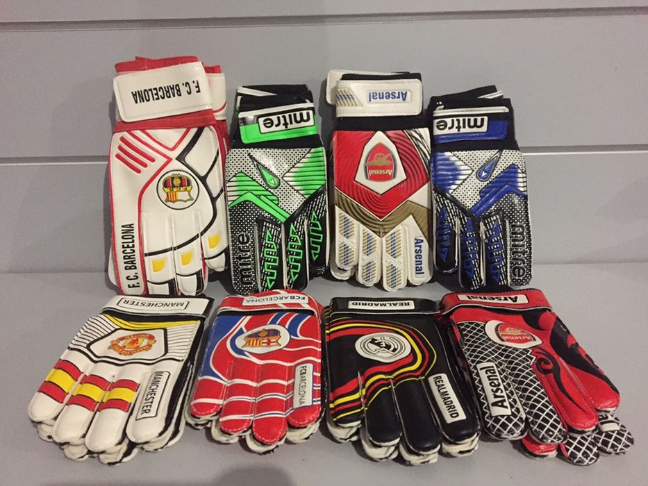 Вратарские футбольные перчатки Воротарські рукавиці 7,8,9