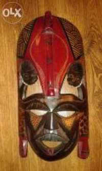 Kenia. Maska z drewna (3)