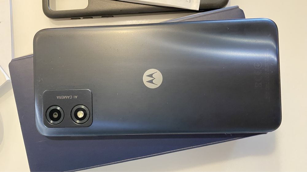Смартфон Motorola E13 64GB