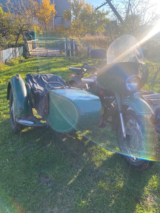 Мотоцикл 750. кубів . савецкий .