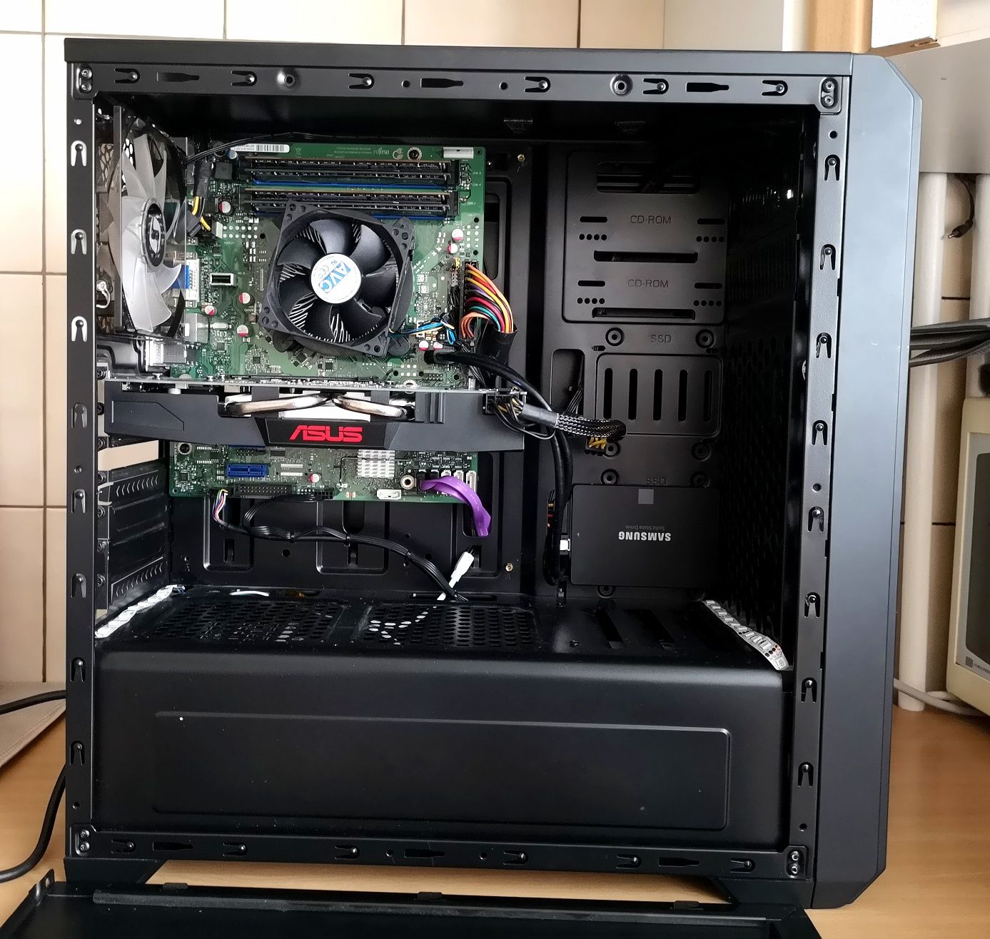 Komputer stacjonarny PC, Intel i5,16gb ram, karta 4gb, ssd+hdd