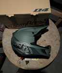 Kask Troy Lee Designs D4 poliacrylite Olive zielony nowy M oryginalny