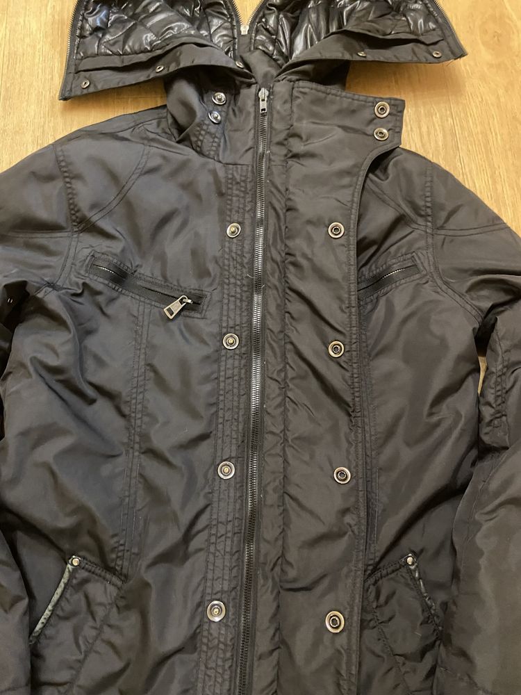 продам курточку moncler