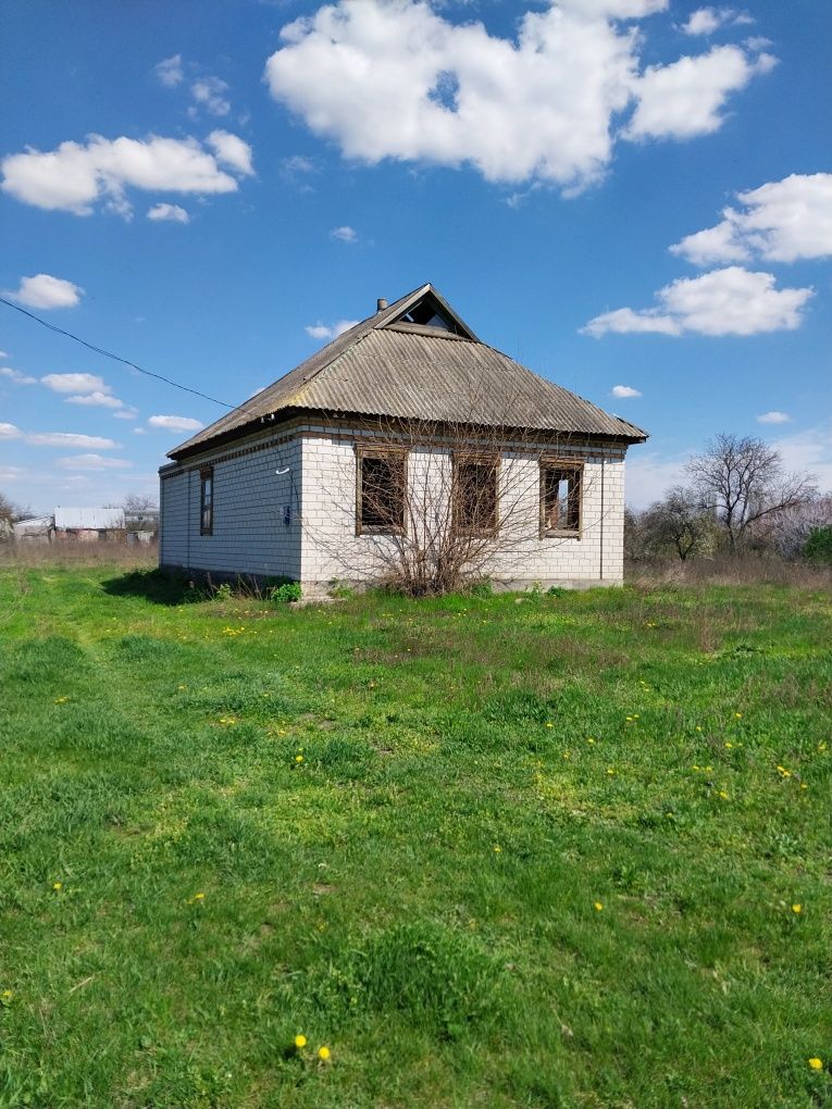 Продам земельну ділянку з будинком (коробка), с. Потоки, Кременчуцький