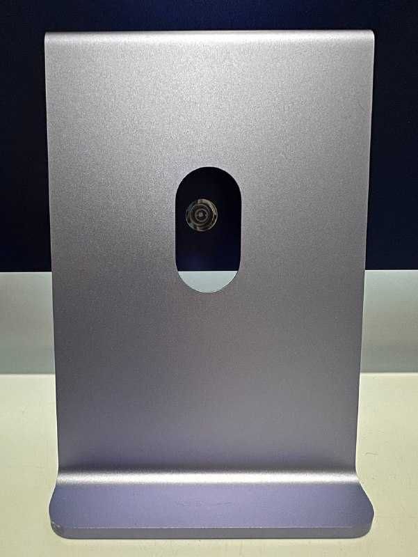 Apple iMac M1 24" 4.5K 8GPU Purple 2021 Тріщина на захисному склі.