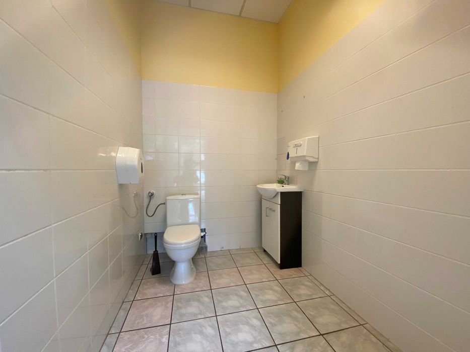 Lokal typu "open space" - Plac Na Stawach