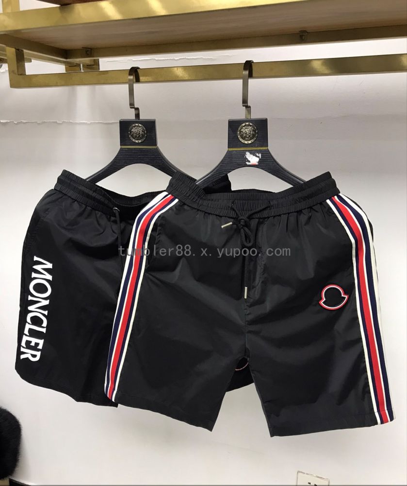 Calcoes Louis Vuitton Moncler e Gucci