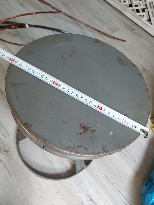 Kwietnik stojak ogrodowy artystyczny