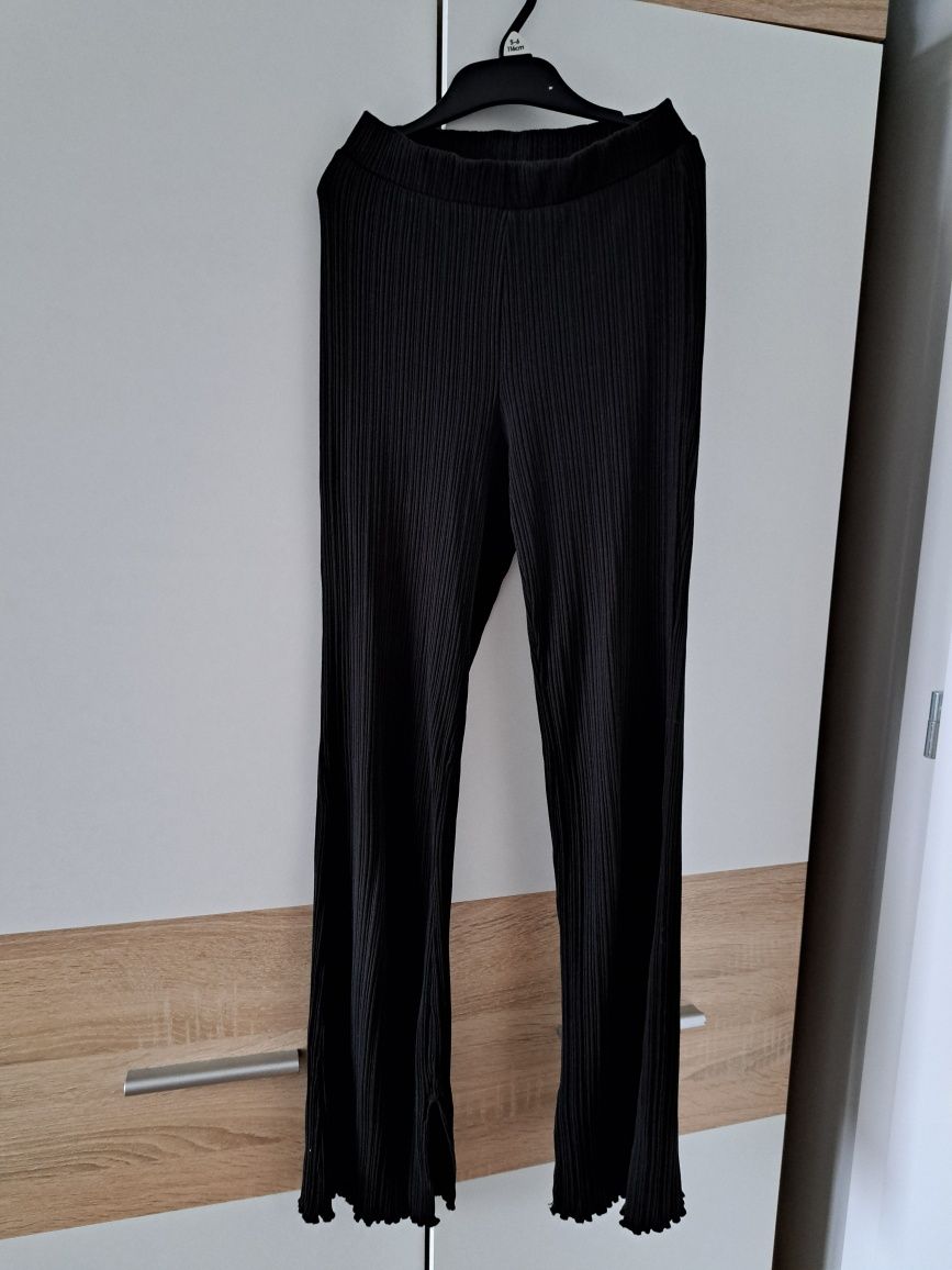 Rozszerzane legginsy prążkowane H&M