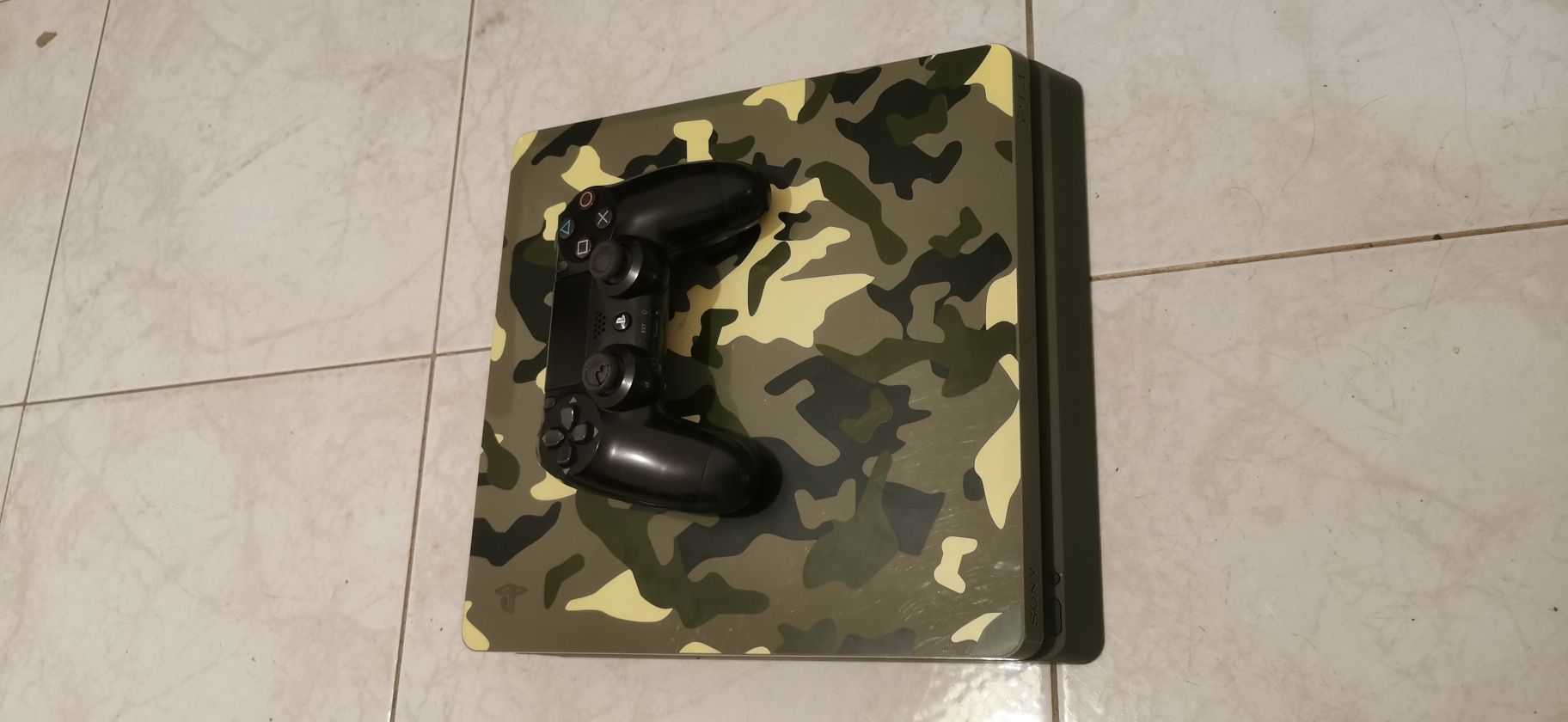 Ps4 slim 1tb Edição especial como nova