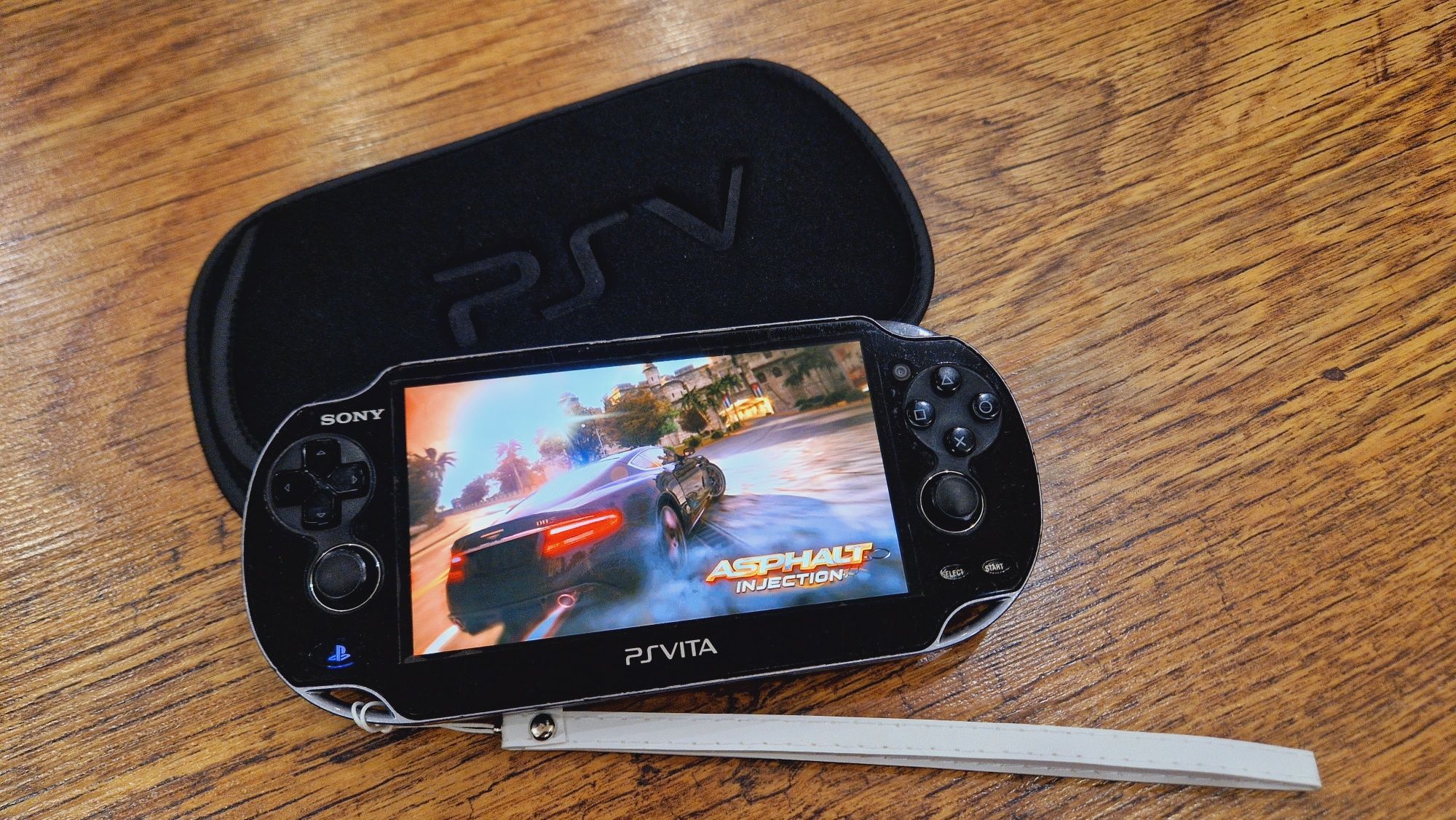 Sony Ps Vita Fat 64гиг чехол, 66игр!