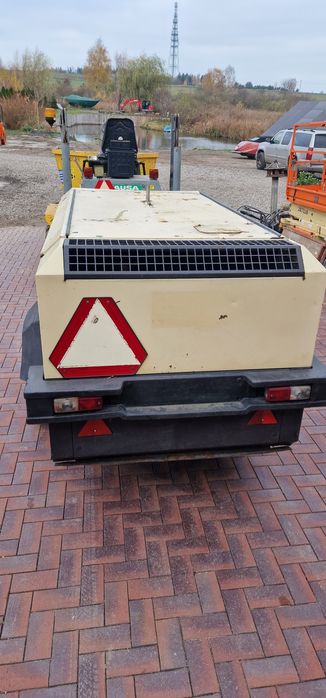 Kompresor śrubowy 7m doosan ingersoll rand  (atlas comp air)