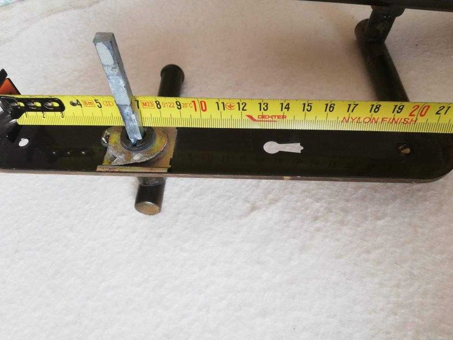 Ferragens - fechaduras e puxadores