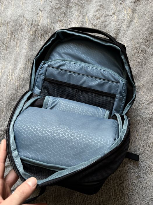 nowy Thule Accent plecak 20L czarny na laptopa 16’