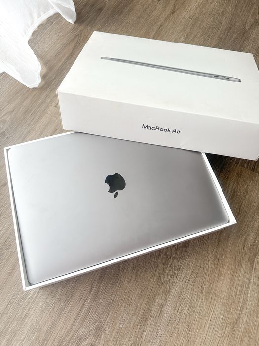 MacBook Air M1 13” 256gb